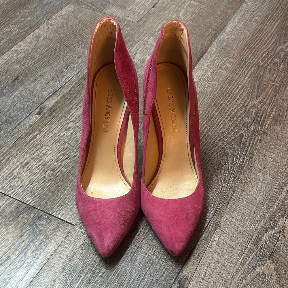 Enzo Angiolini Fuchsia Suede Heels